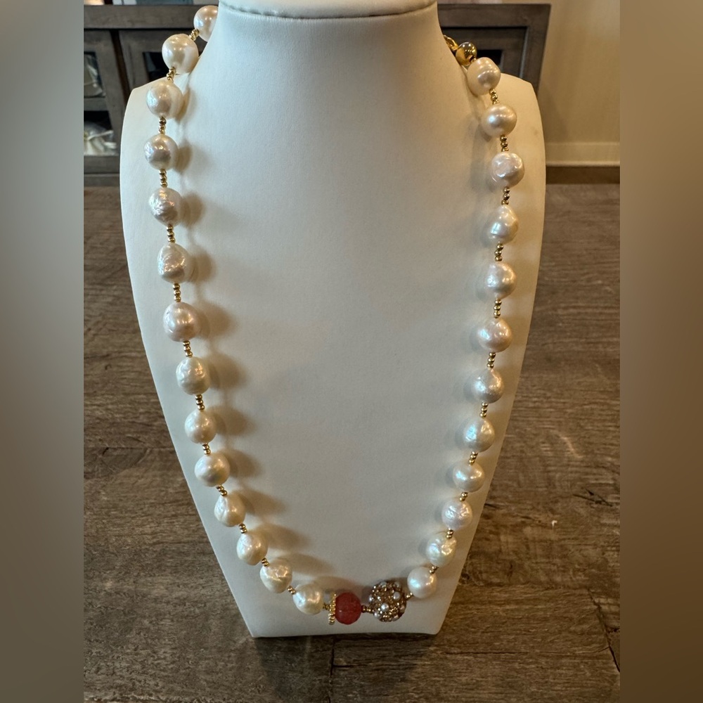 Pearl and Crystal Beaded Necklace - NEW!